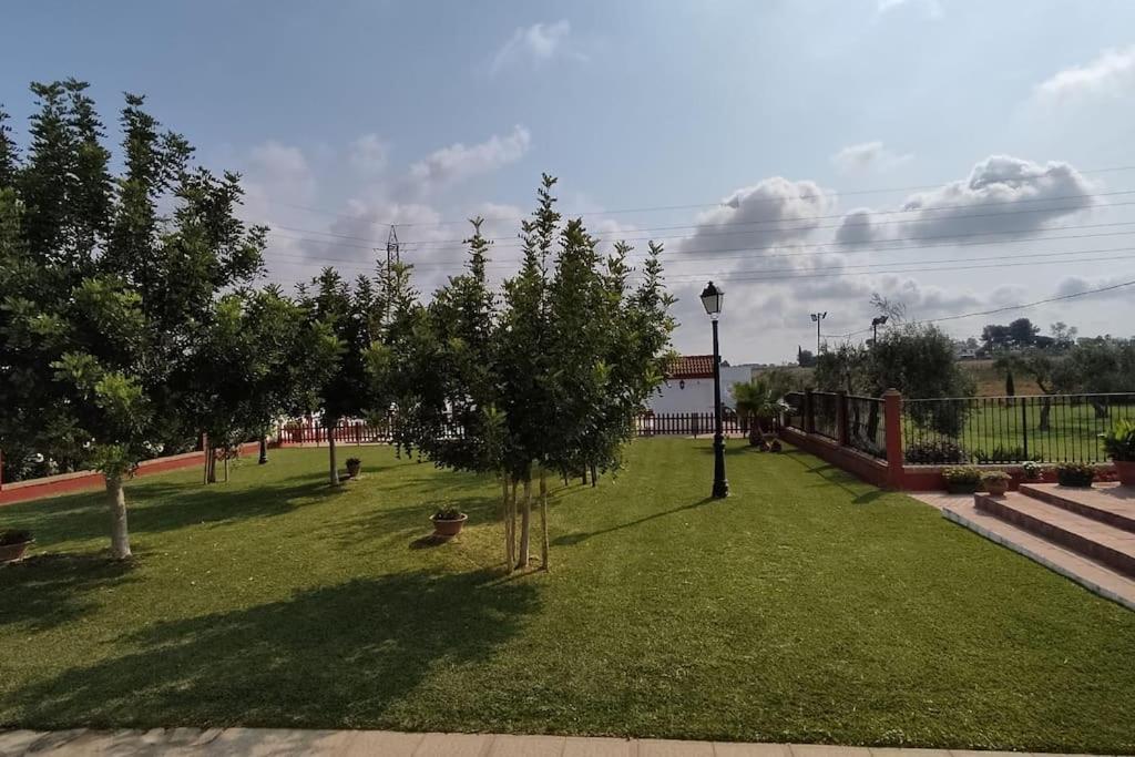 Finca Campo Alegre Villa Utrera Eksteriør billede